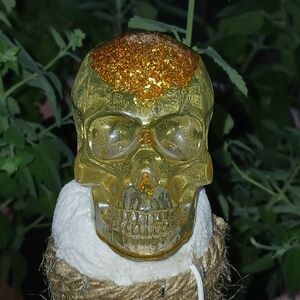 Gold Glitter Skull Decor